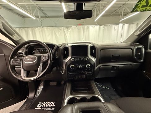 Used 2022 GMC Sierra 1500 Elevation w/ Preferred Package AWD/4WD image 17