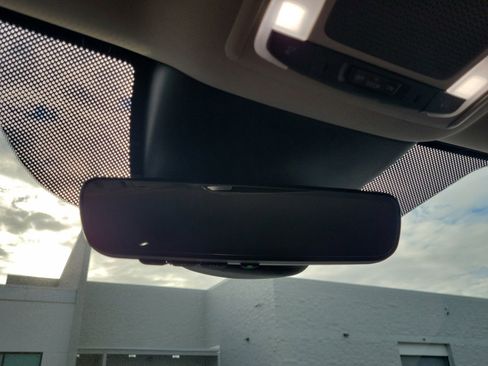 Used 2025 Honda Pilot EX-L image 26