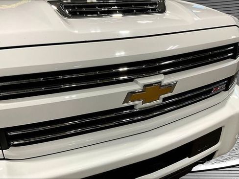 Used 2018 Chevrolet Silverado 2500 LTZ w/ Custom Sport Edition AWD/4WD image 32