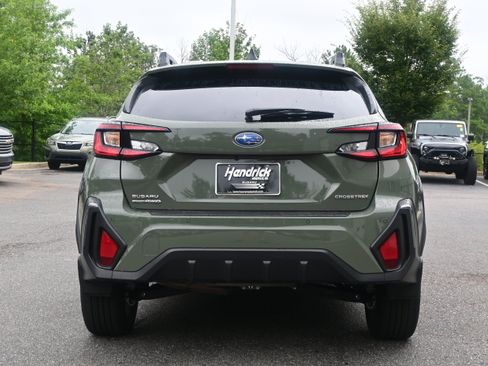 Used 2025 Subaru Crosstrek 2.5i Limited w/ Crosstrek Mirror Package AWD/4WD image 8