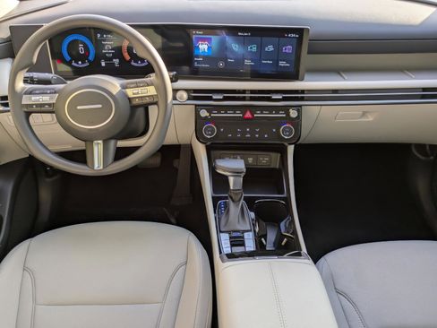 New 2026 Hyundai Tucson SEL image 14