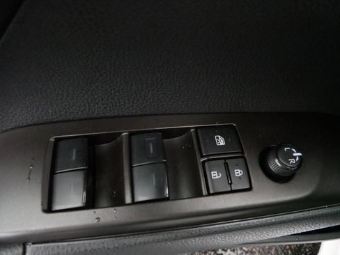 Used 2024 Toyota Camry LE image 19