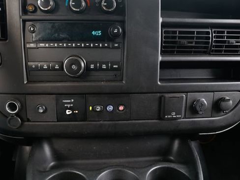 Used 2018 Chevrolet Express 3500 LT w/ LT Preferred Equipment Group image 32