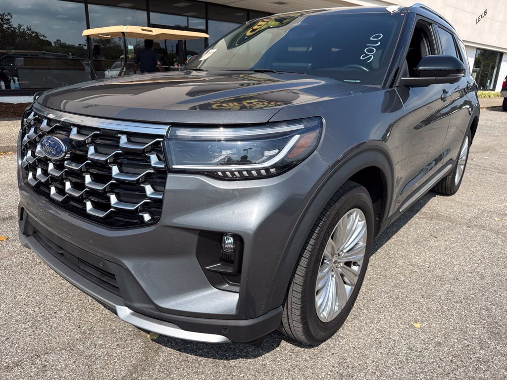 Used 2025 Ford Explorer Platinum w/ LUX Leather Package AWD/4WD image 8