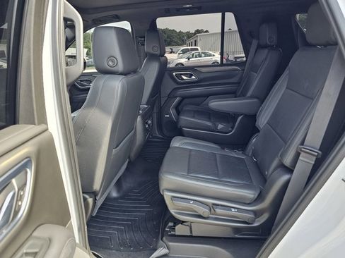 Used 2021 Chevrolet Tahoe Z71 w/ Luxury Package AWD/4WD image 33