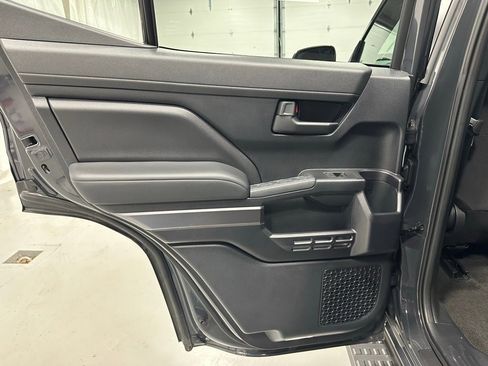 Used 2025 Toyota 4Runner SR5 image 42