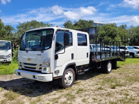 New 2024 Chevrolet Low Cab Forward image 4