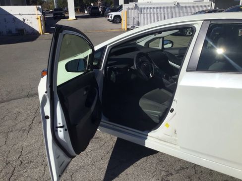 Used 2012 Toyota Prius Prime Plug-In Hybrid image 5