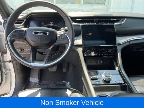 Used 2024 Jeep Grand Cherokee Limited 4xe AWD/4WD image 15