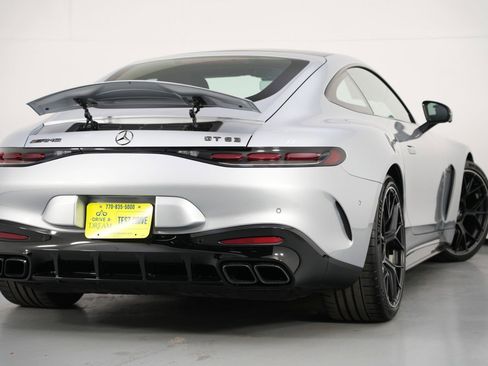 Used 2024 Mercedes-Benz AMG GT 63 image 5