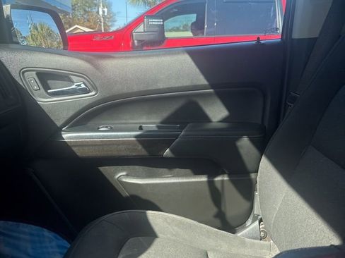 Used 2021 GMC Canyon Elevation w/ Driver Alert Package image 7