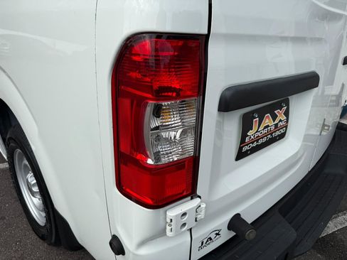 Used 2015 Nissan NV 2500 S w/ Power Package RWD image 7