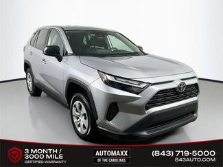 Used 2025 Toyota RAV4 LE FWD video 1