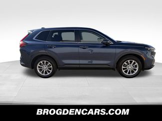 Used 2023 Honda CR-V EX video 2