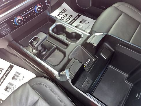 Used 2025 GMC Sierra 1500 SLT w/ SLT Premium Package image 8