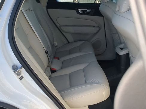 Certified 2025 Volvo XC60 T8 Core w/ Protection Package Premier image 19