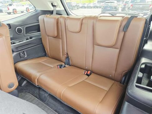 Used 2023 Subaru Ascent Touring AWD/4WD image 11