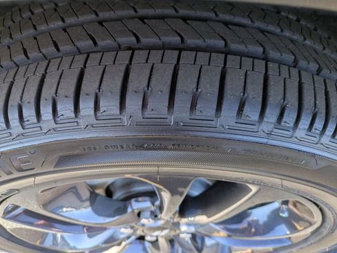 Certified 2025 Dodge Durango GT w/ Blacktop Package image 10