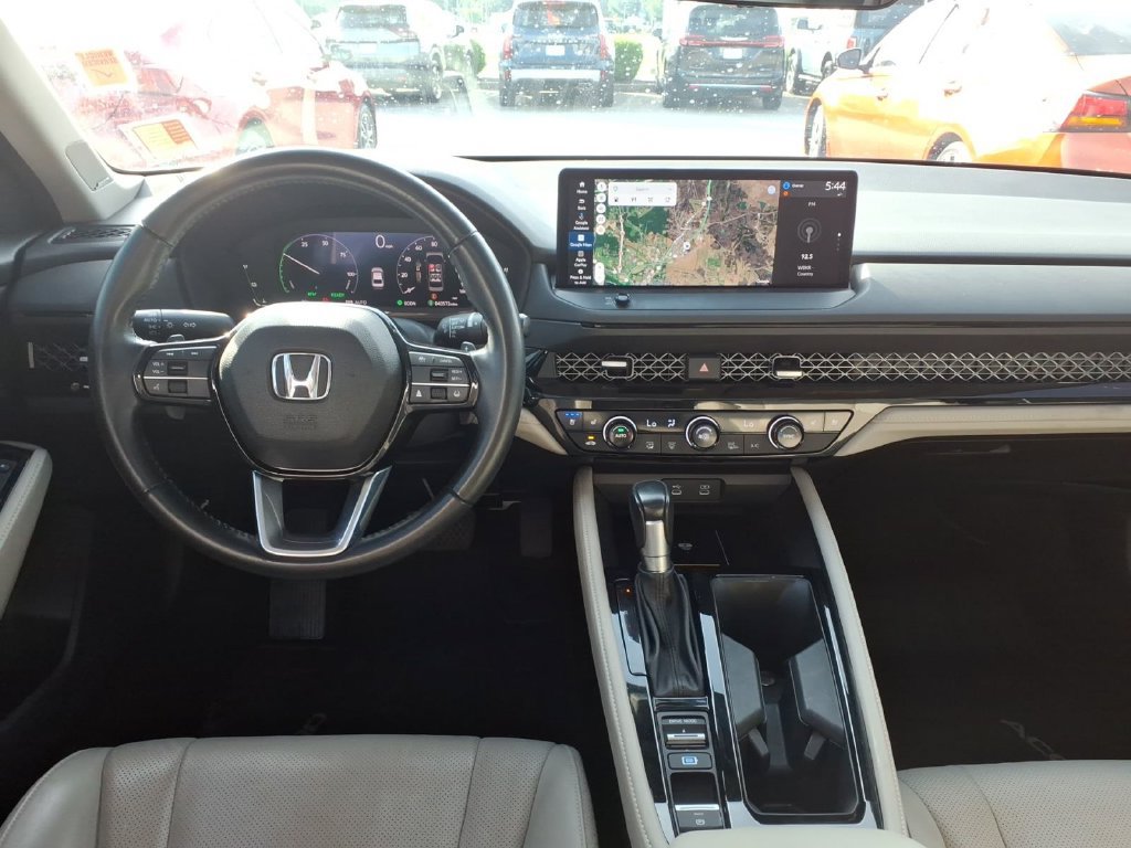 Used 2023 Honda Accord Touring image 17