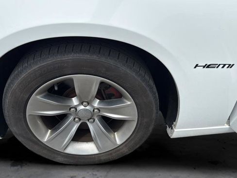 Used 2014 Dodge Charger R/T RWD image 27