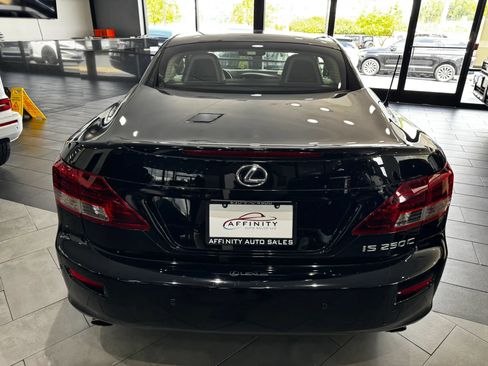 Used 2013 Lexus IS 250C w/ Luxury Pkg RWD image 40