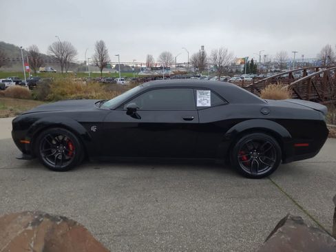 Used 2019 Dodge Challenger SRT Hellcat image 11