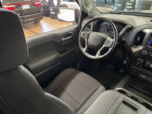 Used 2021 Chevrolet Silverado 1500 RST image 13