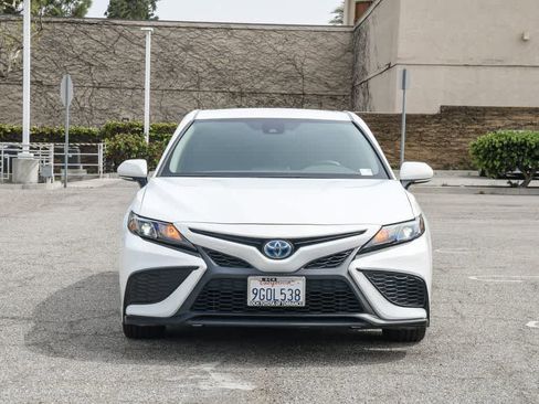 Used 2023 Toyota Camry SE w/ Cold Weather Package image 2