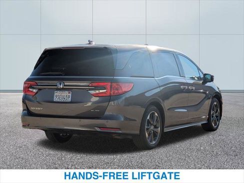 Used 2024 Honda Odyssey Elite image 7
