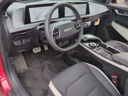New 2024 Kia EV6 GT-Line RWD image 9