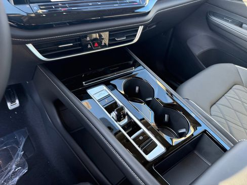 New 2026 Volkswagen Atlas SEL Premium R-Line image 13