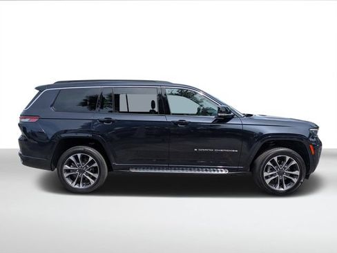 Used 2024 Jeep Grand Cherokee L Overland w/ Advanced Protech Group III AWD/4WD image 2