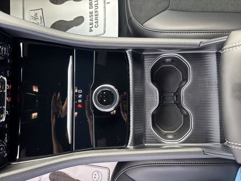 New 2025 Jeep Grand Cherokee Altitude image 13