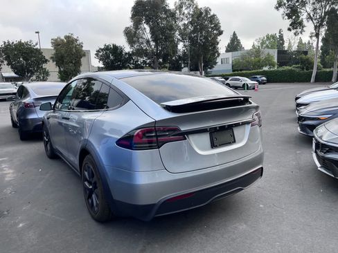 Used 2024 Tesla Model X image 4