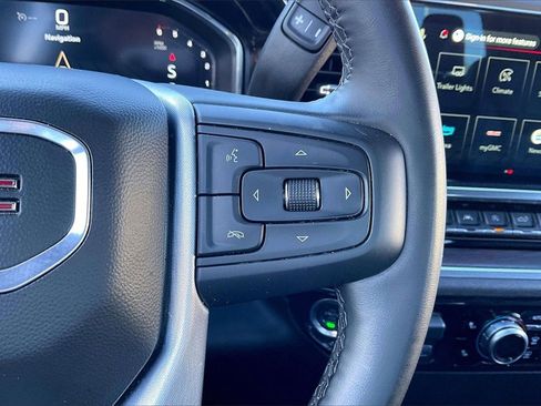 Used 2025 GMC Sierra 1500 SLT image 20