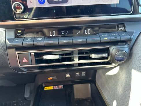 Used 2026 Toyota Camry LE w/ Convenience Package FWD image 14