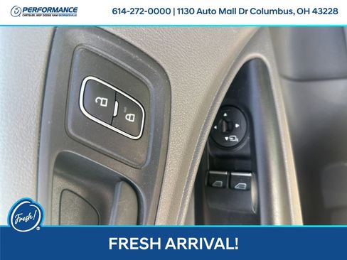 Used 2023 Ford Transit Connect XL image 12