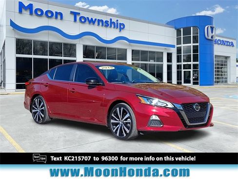 Used 2019 Nissan Altima 2.5 SR w/ SR Premium Package image 1