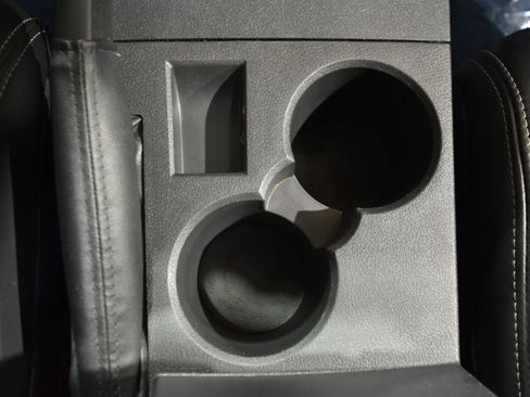 Used 2012 Jeep Liberty Sport image 32