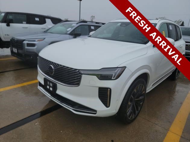 Used 2026 Volvo XC90 B6 Plus AWD/4WD image 1