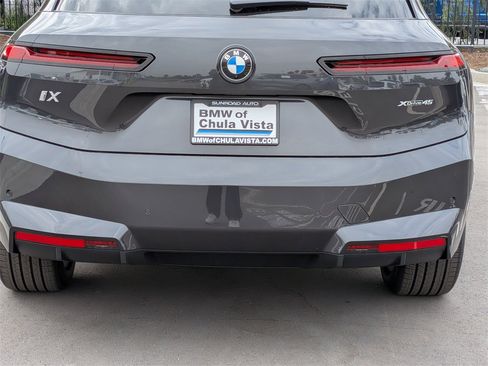 New 2026 BMW iX xDrive45 image 9