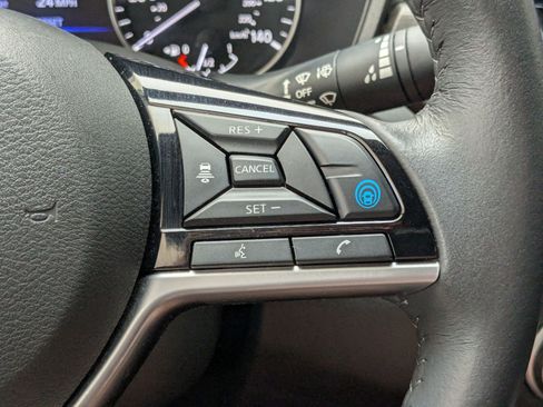Used 2023 Nissan Altima 2.5 SL AWD/4WD image 17
