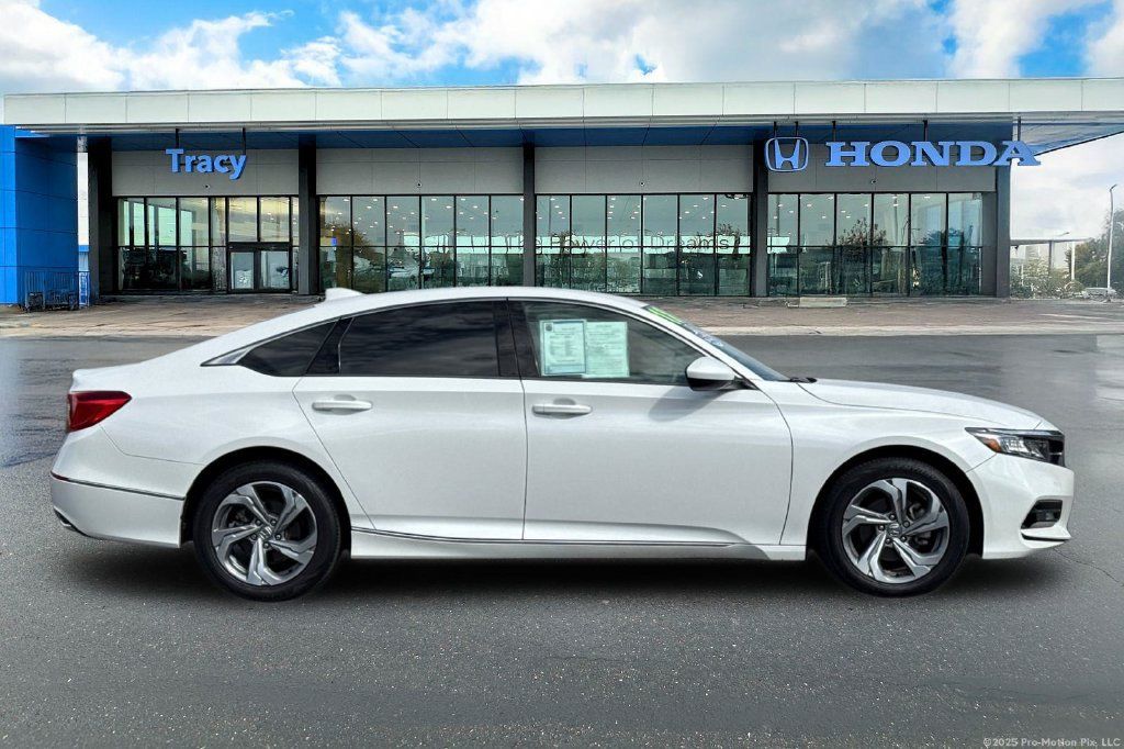 Used 2018 Honda Accord EX image 4