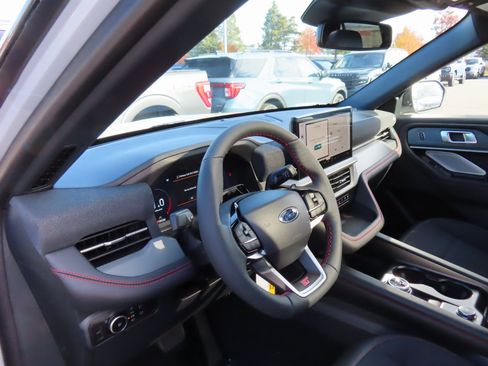 New 2026 Ford Explorer ST w/ Sun And Sound Package image 8