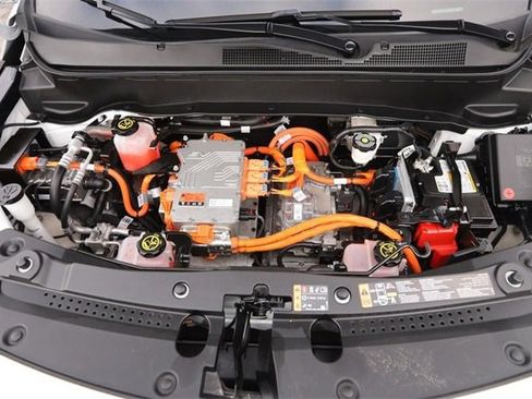 Used 2023 Chevrolet Bolt EUV LT w/ Comfort Package image 25