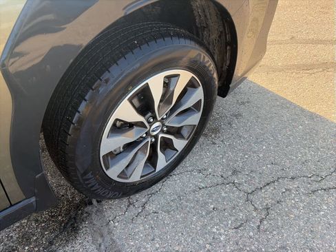 Used 2025 Subaru Outback Limited image 9