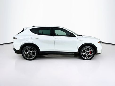 Used 2024 Alfa Romeo Tonale Veloce AWD/4WD image 10
