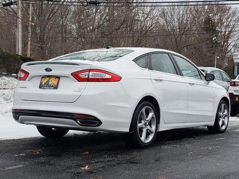 Used 2016 Ford Fusion SE image 3