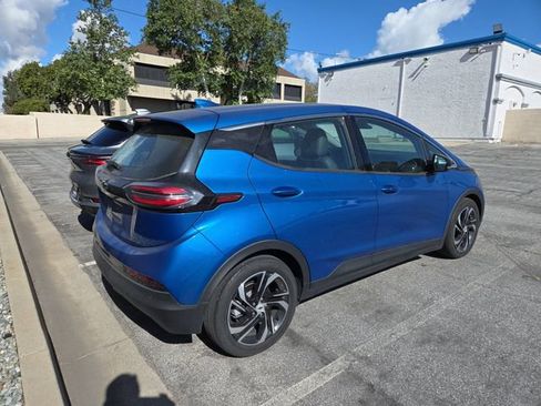 Used 2023 Chevrolet Bolt LT w/ Infotainment Package image 3