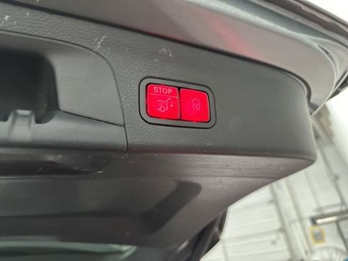 Used 2020 Mercedes-Benz GLS 450 4MATIC image 29